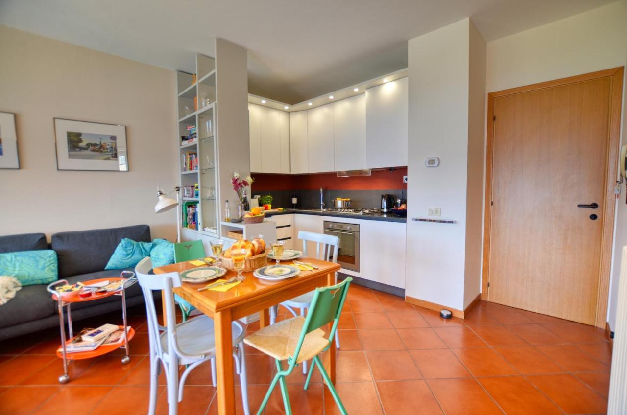 2-Bedroom Lakeview Apartment Bella Gaeta Сан Сиро Екстериор снимка
