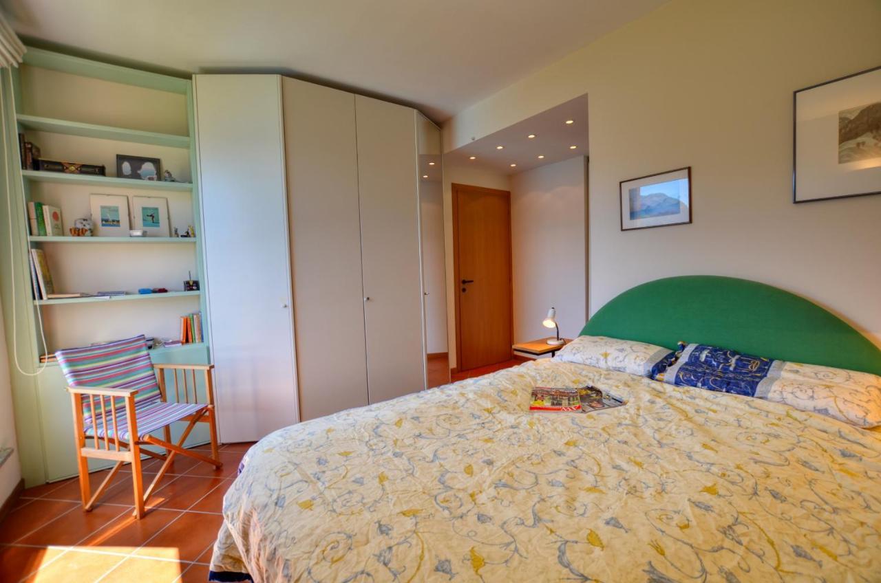 2-Bedroom Lakeview Apartment Bella Gaeta Сан Сиро Екстериор снимка