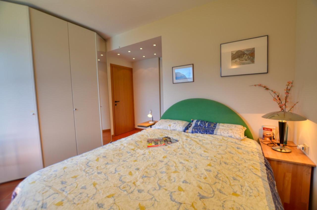 2-Bedroom Lakeview Apartment Bella Gaeta Сан Сиро Екстериор снимка